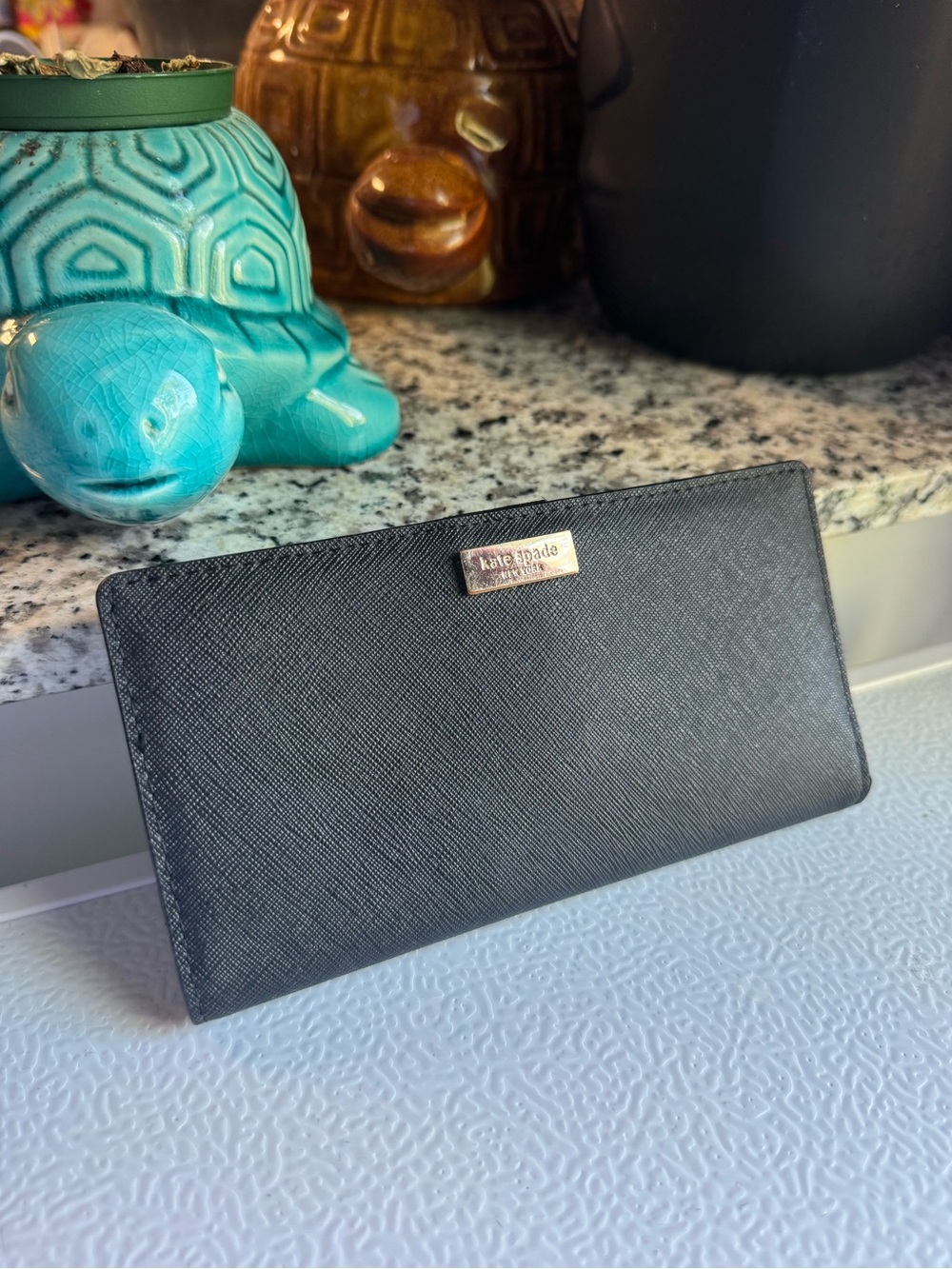 Kate Spade Black Saffiano Leather Slim Wallet Gold Logo Plate Snap Closure Money